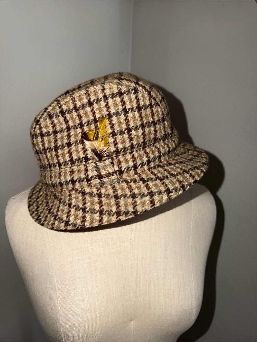 Vintage Gala Forest Scottish Tweed Bucket Hat. Sz7